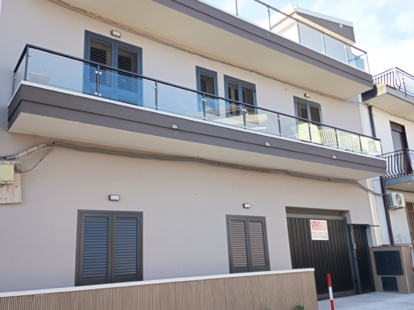 Moderna villa bifamiliare